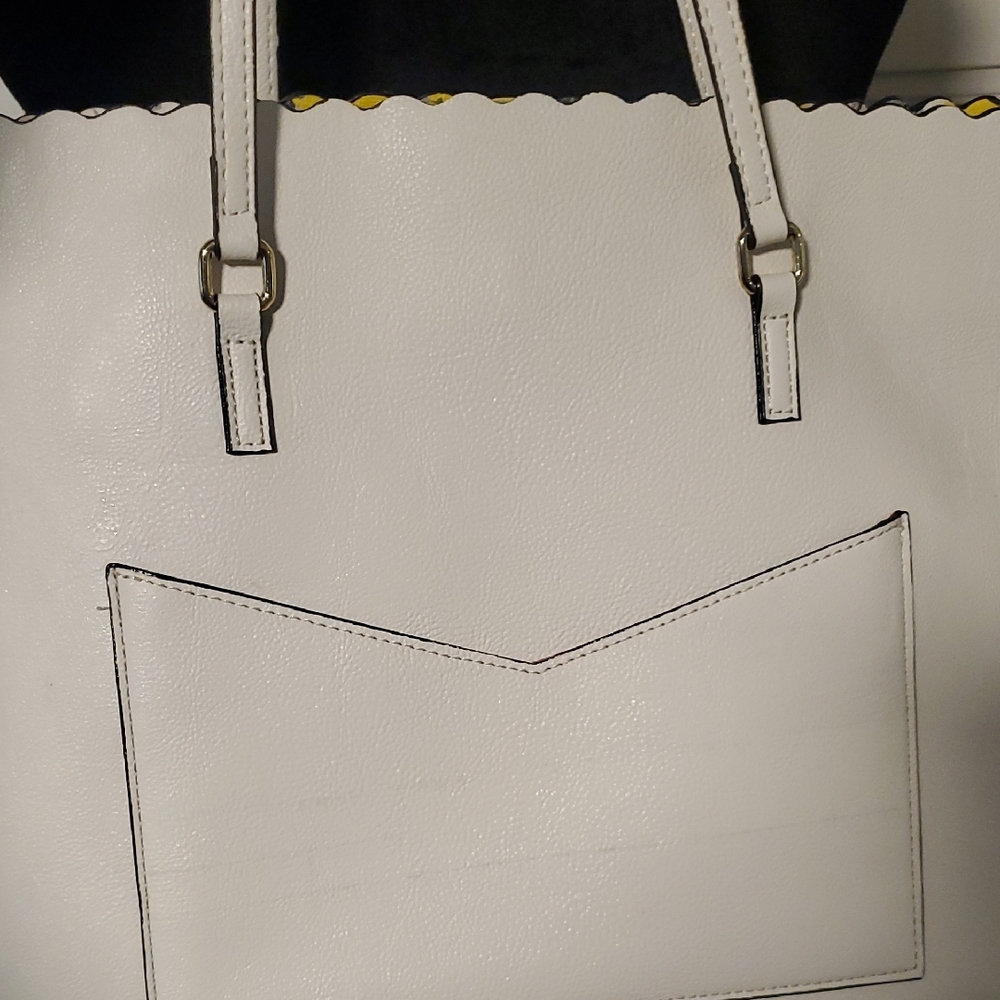 Betsey Johnson White Large Tote Bag with Gold Accents - Picture 8 of 14
